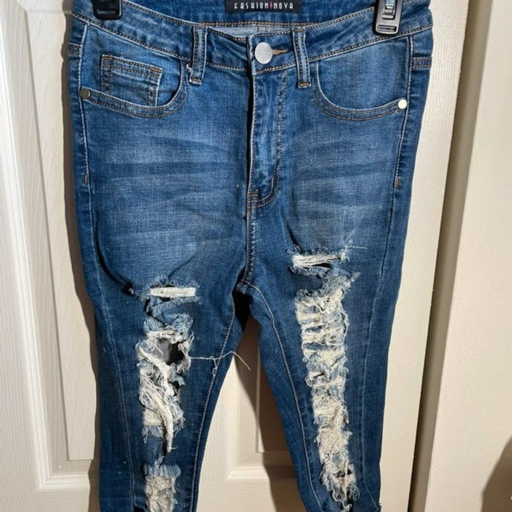 Fashion Nova Cropped‎ Jeans 3